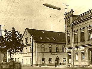 Historischer Coswiger Postkarte - Zeppelin über Gasthof Kötitz